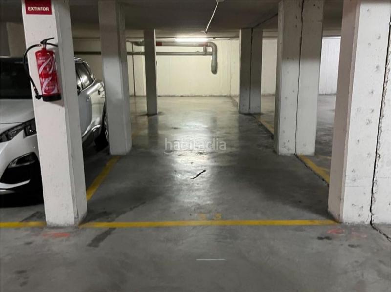 Foto dbff0ade-e2fb-467a-ba7f-553f235685ad. Parking coche en zabalgana hiribidea 32 Ariznabarra / zabalgana hiribidea en Vitoria - Gasteiz