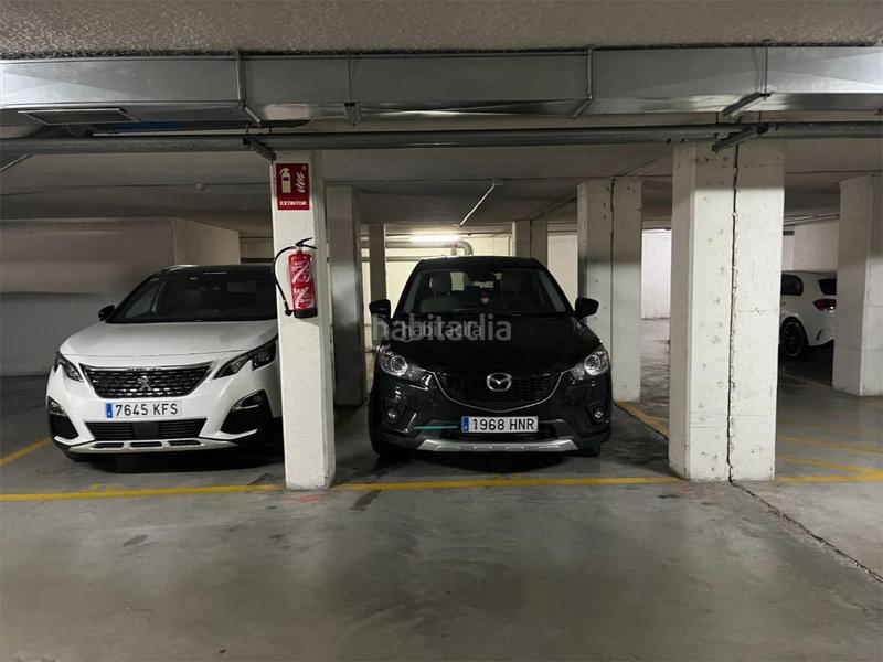 Foto e00c37f1-01e5-498f-91af-22ad429d055c. Parking coche en zabalgana hiribidea 32 Ariznabarra / zabalgana hiribidea en Vitoria - Gasteiz