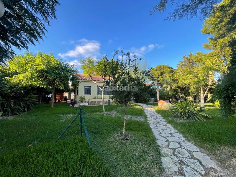 Foto 45877e8e-9e31-4fdb-8845-cecd06565626. Alquiler chalet en carrer mestral 3 excepcional chalet independiente con piscina en Sant Vicent del Raspeig