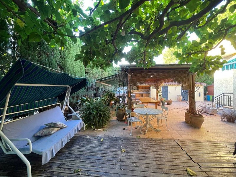 Foto cf7177bf-f76d-4ec6-91d9-f859cfaed813. Alquiler chalet en carrer mestral 3 excepcional chalet independiente con piscina en Sant Vicent del Raspeig