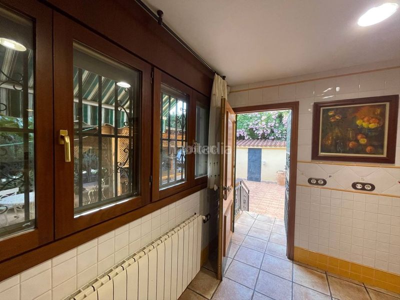 Foto e1837535-5d95-49d9-a651-8454e67662b4. Alquiler chalet en carrer mestral 3 excepcional chalet independiente con piscina en Sant Vicent del Raspeig