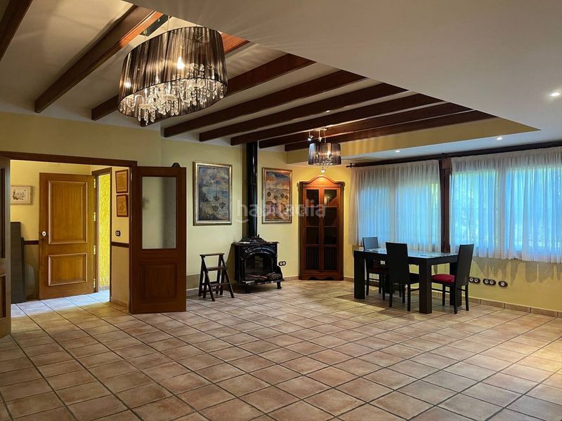 Foto f4b6f90e-6992-4f50-bd4e-74e164dc1c91. Alquiler chalet en carrer mestral 3 excepcional chalet independiente con piscina en Sant Vicent del Raspeig