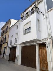 Casa adossada a Calle san antonio 24. Villanueva del arzobispo / calle san antonio