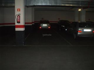 Parking coche en Avenida de la peseta 90. Pau de carabanchel / peso hispano