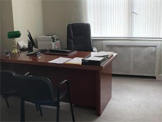 Rent Office space in Calle del doctor esquerdo 25. Fuente del berro / calle del doctor esquerdo
