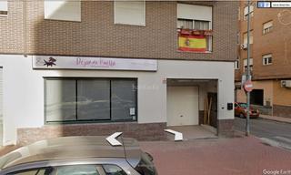 Lloguer Local Comercial a Calle san luis 8. Local comercial listo para negocio