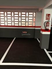 Location Parking voiture à Carrer de quevedo 17. Plaza para coche pequeño en calle quevedo