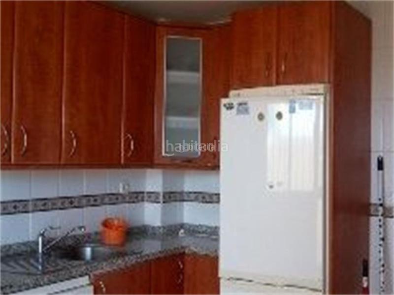 Foto c65db9f4-0e34-4f8e-8fe9-f896de57db25. Casa adosada en calle vista granada 44 san francisco - chorillo / calle vista granada en Gabias (Las)
