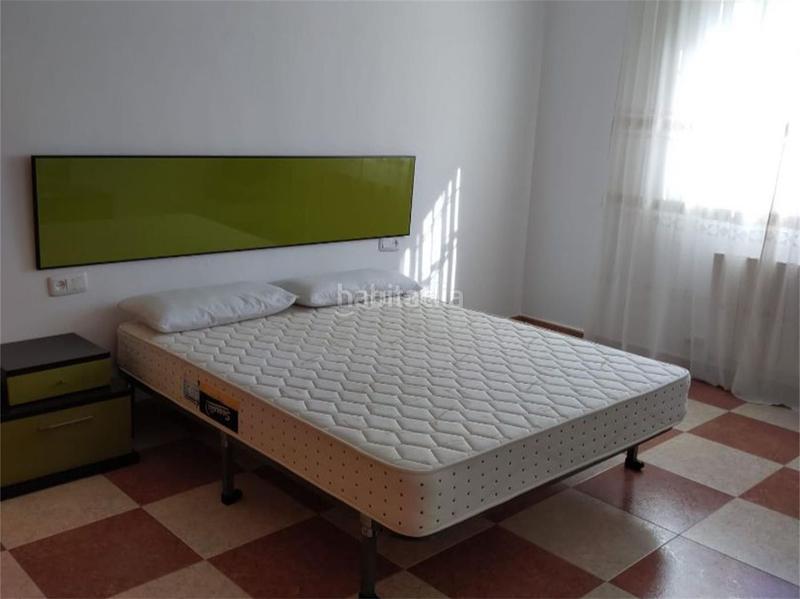 Foto dde19e9f-dd80-4743-9468-e46fb92d82fd. Casa adosada en calle vista granada 44 san francisco - chorillo / calle vista granada en Gabias (Las)