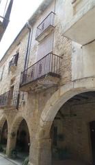 Casa adossada a Carrer major 17. Casa al nucli mediavel de batea