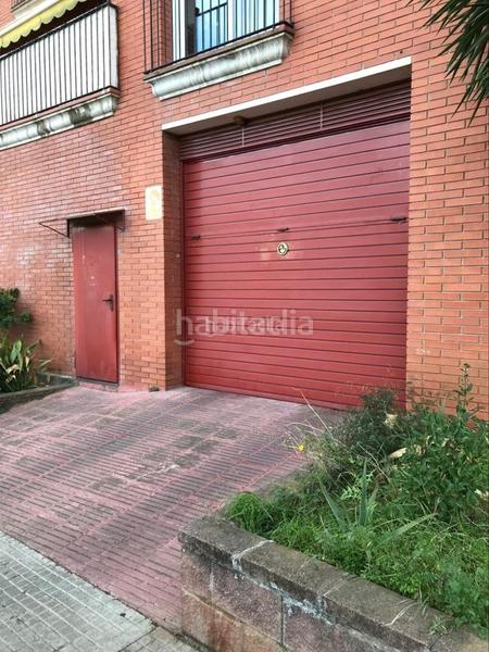 Foto c663c6e1-d125-495c-8ce2-584e4103aa4d. Aparcament cotxe a rambla de pompeu fabra 111 a Can Tintorer-Can Tries Gavà