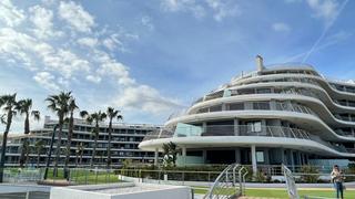 Pis a Paseo algeciras 35. Piso infinity view en arenales del sol