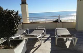 Lloguer Apartament a Carrer del camí de l'atall 11a. Atico primera linea playa