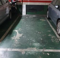 Parking coche en Carrer del treball 215. Plaza parking coche+moto