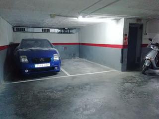 Autoparkplatz in Passatge d'en sagristà 10. Venta de plaza párquing