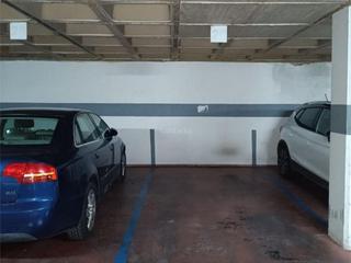 Aparcament cotxe a Avenida eduardo garcía maroto 10. Peñamefecit - avda barcelona / avenida eduardo gar