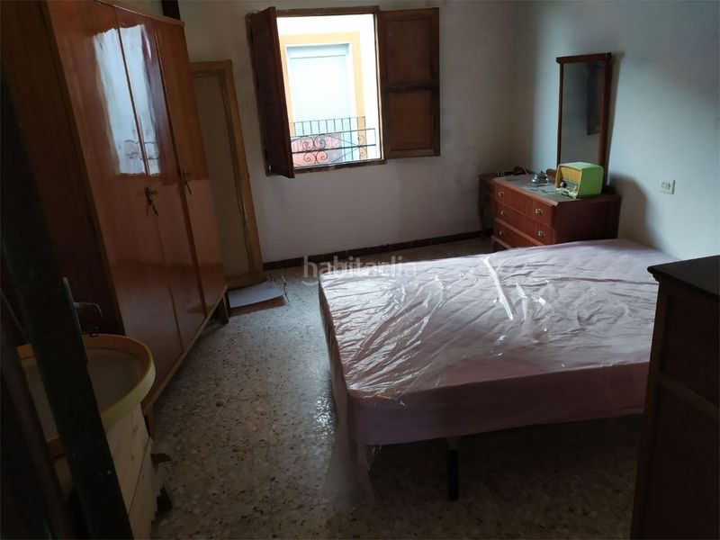 Foto 7de4a481-1838-4e0c-83c1-bb3ab2c071e1. Casa adosada en calle escultor higueras 60 / calle escultor higueras en Santisteban del Puerto