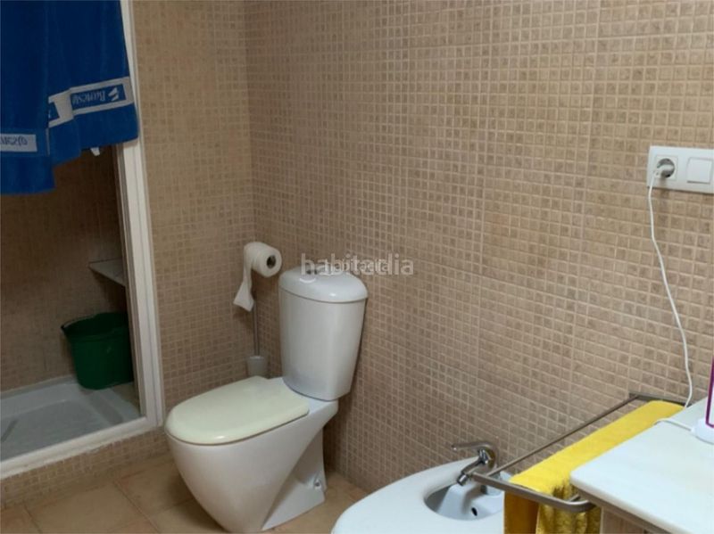 Foto b63ab90a-91e6-455b-9932-83b527aaeac6. Casa adosada en calle valeriano bécquer 73 Barrio del Nervión / valeriano bécquer en Sevilla