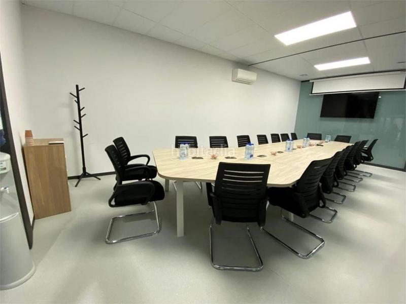 Foto 35cec81a-64ba-4bc6-b651-560ee5c4f93d. Miete büro in calle einstein 9 in Nuevo Parque Ciudad Real