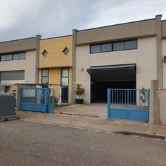 Industrial building in Calle a-pp sector 10 27. Venta nave industrial nueva 591m2