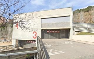 Location Parking voiture à Carretera alta de les roquetes 326. Plaça de salvador puig antich