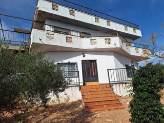 Chalet à Calle argentina 71. ´casa rural´ vistas a la plana baja y mediterraneo