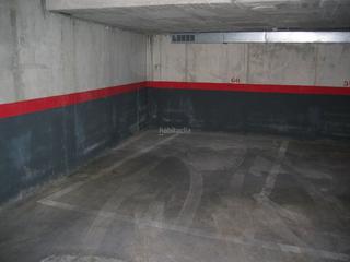 Parking voiture à Carrer rafael masó 4. Parking tranquilo