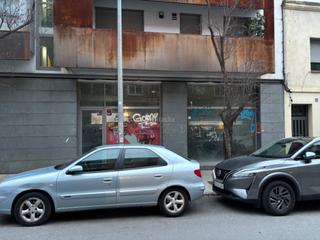 Miete Geschäftsraum in Carrer de prat de la riba 60. Local comercial muchas posibilidades
