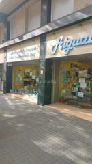 Lloguer Local Comercial a Passeig maragall 267. Se traspasa tienda de 500mts