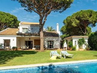 Rent House in Avenida américa 37. Roche / avenida américa