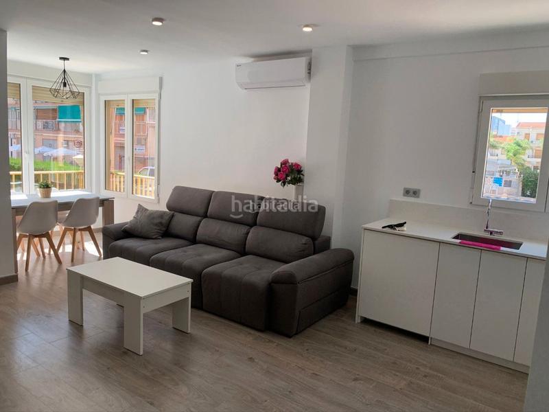 Foto b1e21aa7-e173-4cdf-89eb-c884ec81db45. Alquiler apartamento en calle castellón 12 Centro / calle castellón en Santa Pola