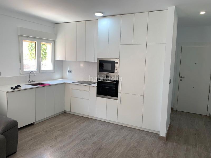 Foto c3b165a1-4f42-4c70-a6af-34c4b331e6a3. Alquiler apartamento en calle castellón 12 Centro / calle castellón en Santa Pola