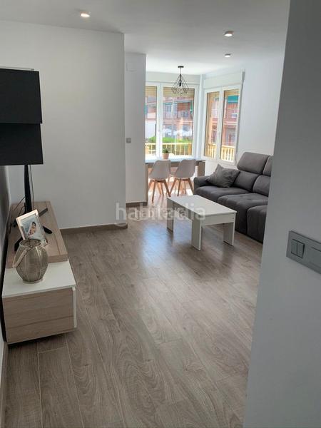 Foto 0dd63bf3-b41c-4a16-aa52-2efdee7e4b40. Lloguer apartament a calle castellón 12 a Centro Santa Pola