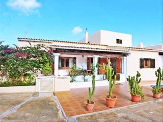 Casa a Carrer des pla del rei 16. Expectacular casa en formentera islas baleares