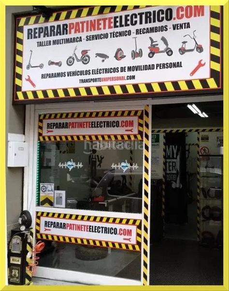 Foto 9cdbf2de-fed6-4bfe-a04c-a3541701b401. Local comercial en carrer de ruiz de padrón 74 traspaso taller de patinetes en Barcelona