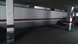 Parking voiture à Carrer riera basté 22. Parking aislado coche grande