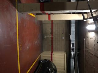 Rent Car parking in Carrer de rosa sensat 36. Garaje en alquiler muy amplio