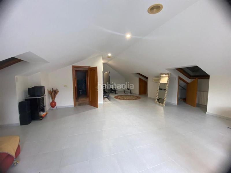 Foto c387dc26-19fb-41bf-a392-c51be37d3392. Casa a rúa chano piñeiro 1 a Barrocanes Ourense