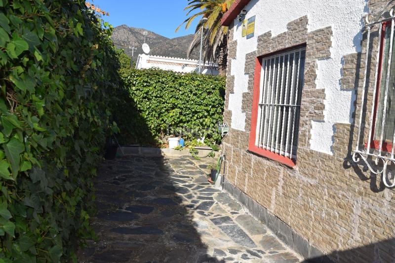 Foto 51ed6dab-7290-482c-b7b4-82d42644e520. Chalet en carrer garrotxa 8 chalet con piscina en mas buscà () en Roses