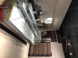 Rent Business premise in Carrer de lluís badia 2. Local en alquiler