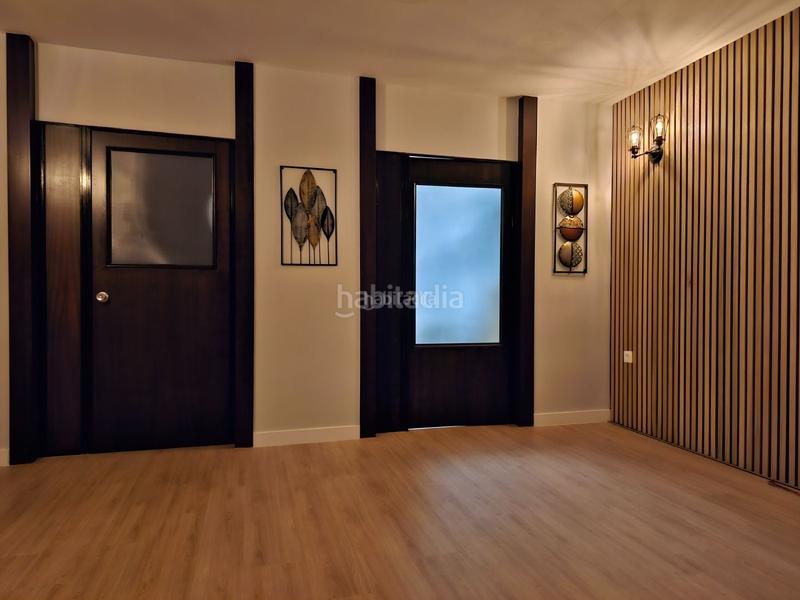 Foto 065b5b23-e762-4c33-9128-e29915fcec69. Local comercial en carrer de fontanella 15 se traspasa salón de masajes tánticos en Barcelona