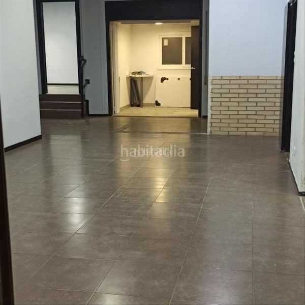 Foto 574388fc-4c31-4114-9f1c-772ae94ea226. Rent business premise in avinguda prat de la riba 24 in Pallejà