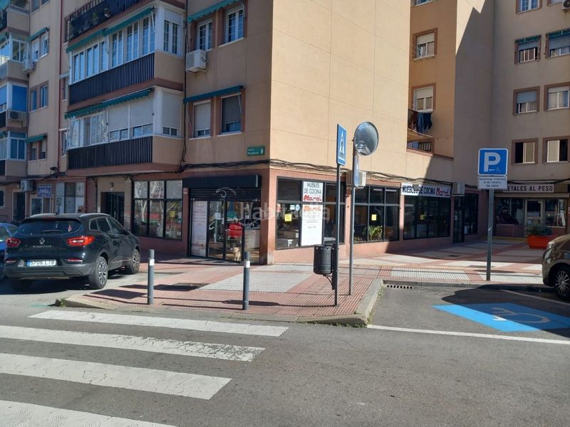Foto 21b60104-ece0-4b7b-b9f6-c1fe4de896a4. Alquiler local comercial en calle de miraflores 10 local centrico en Alcobendas