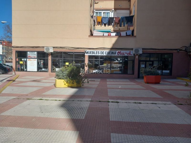 Foto 9f9ff822-3d14-4ed4-be50-ffc8d9fc74a3. Alquiler local comercial en calle de miraflores 10 local centrico en Alcobendas