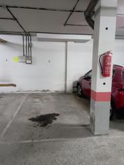 Aparcament cotxe a Calle matilde garcía del real 4. Fozaneldi - tenderina / calle matilde garcía del r