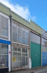 Location Local commercial à Avenida cantabria 49. Se alquila nave n° 155 en pentasa 3