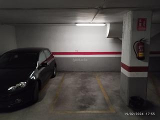 Parking voiture à Carrer de calàbria 270. Venta parking fantastica ubicacion