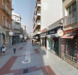 Location Local commercial à Carrer de l'església 216. Local al principal carrer comercial de calella