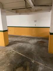 Lloguer Aparcament cotxe a Carrer joan tarrús i bru 2. Es lloga pàrking en zona privilegiada