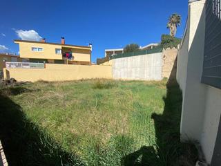 Terreny residencial a Carrer mossèn cinto verdaguer 35. Terreno en la mejor zona residencial de hostalric